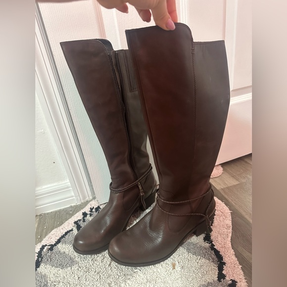 UGG Dark Brown Leather Boots - Picture 3 of 3